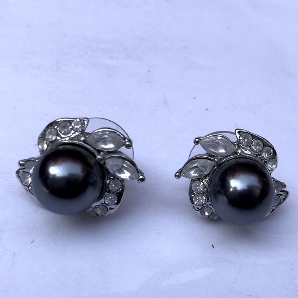 Pearl Faux Gray Rhinestones Silver Tone Post Earrings - Picture 3 of 4